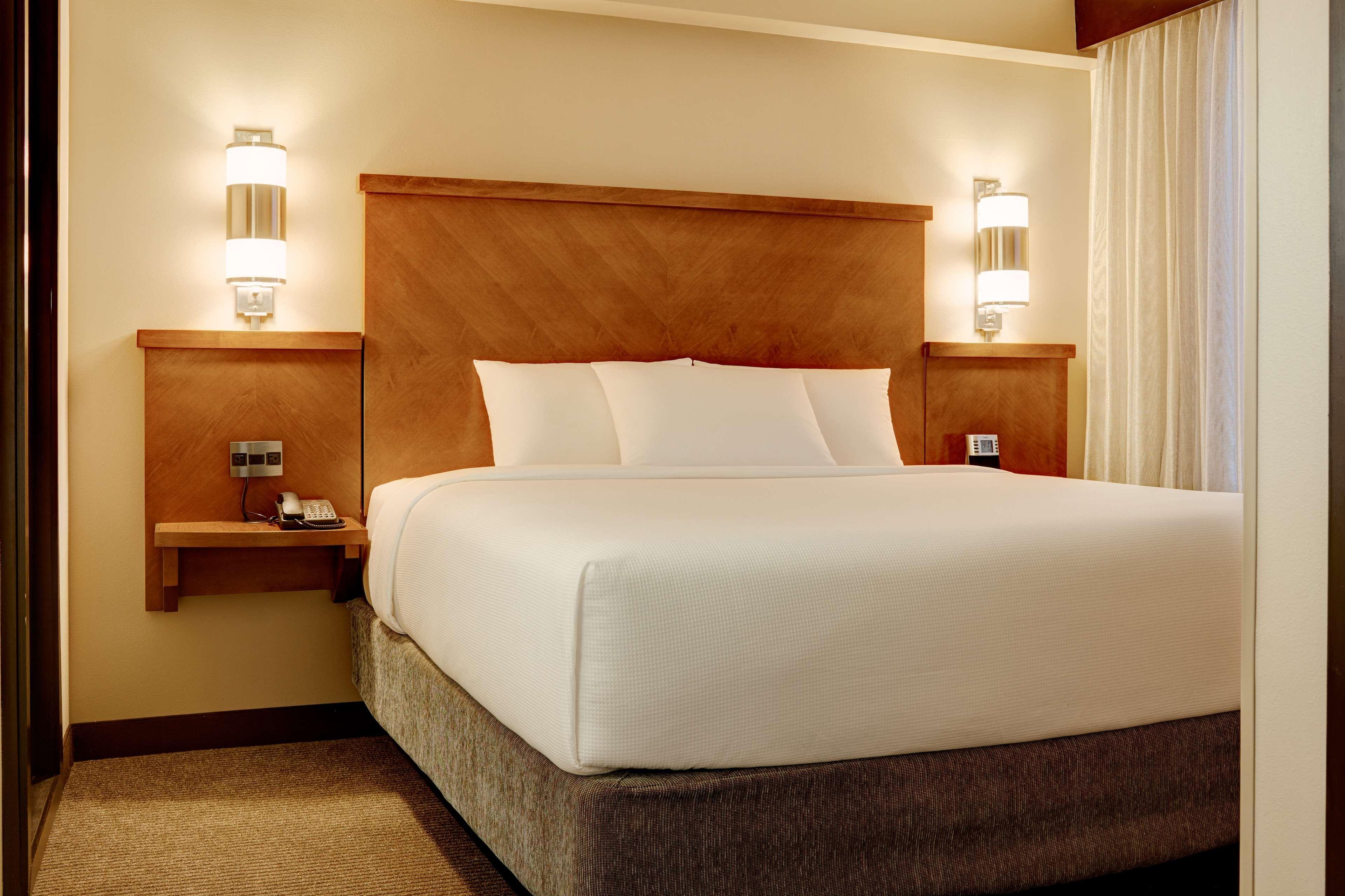 Hyatt Place Salt Lake City Downtown / The Gateway Екстериор снимка